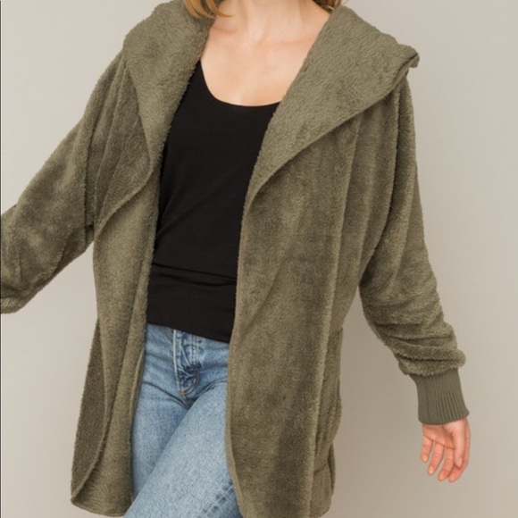 ❄️LAST3️⃣//OLIVE BLANKET CARDIGAN FLEECE HOODIE - Picture 6 of 12